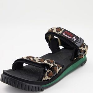 NWT Urban Outfitters Shaka Neo Climbing Sandals Size 9 Men’s